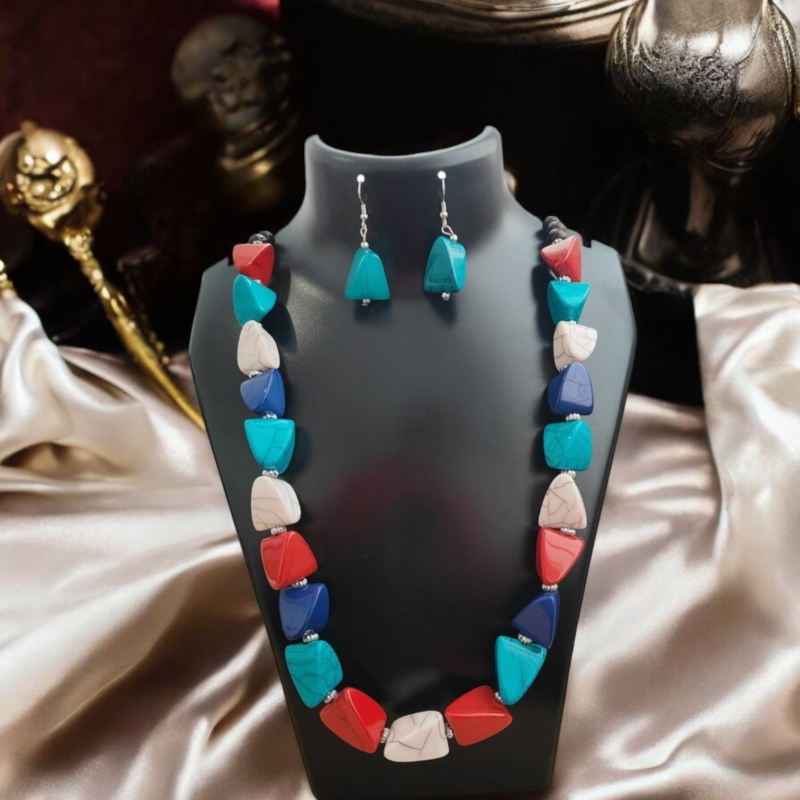 Multi-Color Geometric Beads Necklace Set - Image 5