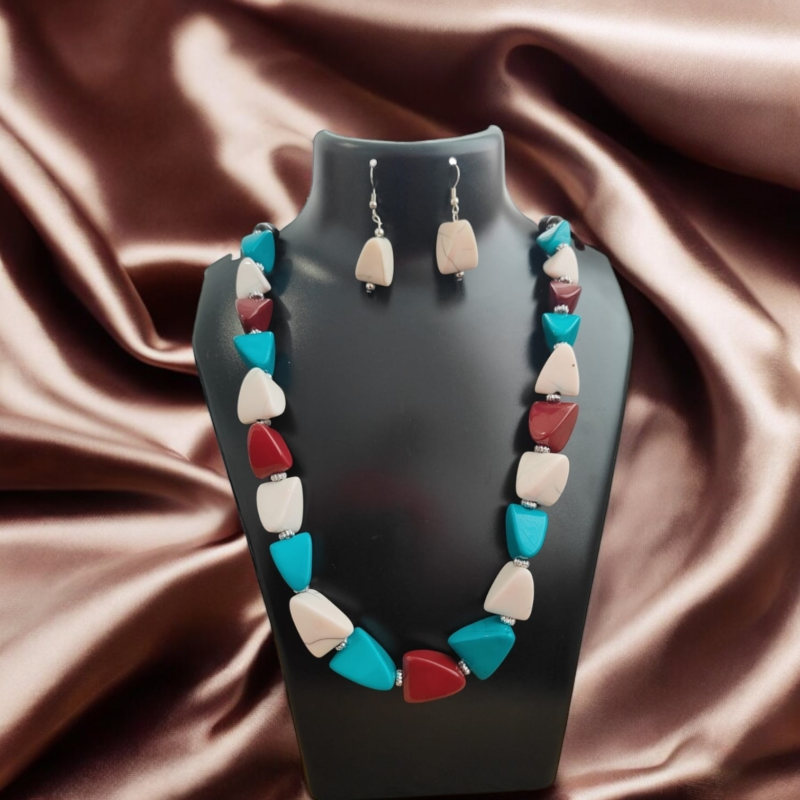 Multi-Color Geometric Beads Necklace Set - Image 6