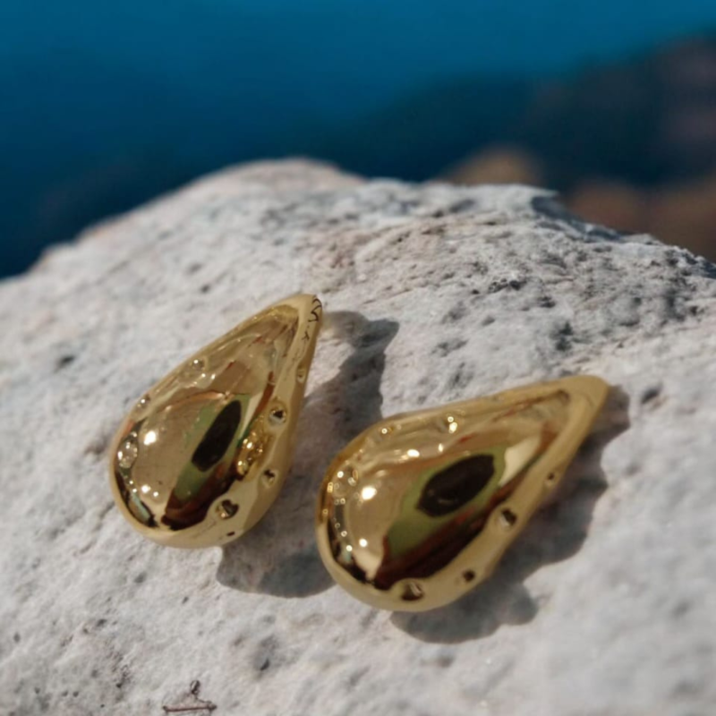Golden Tea Drop Earrings - Image 3
