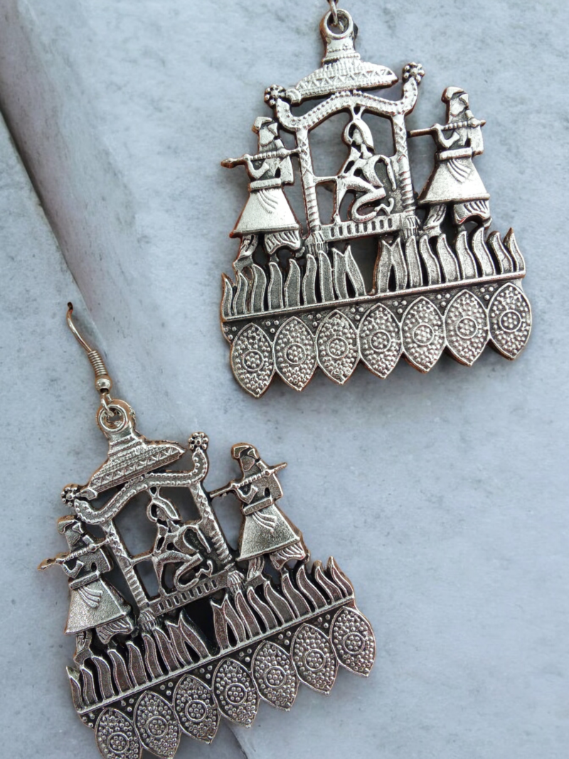 Dulhan Palki Oxidised Jhumka Earrings - Image 3