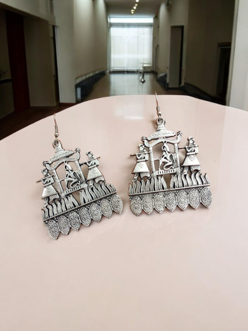 Dulhan Palki Oxidised Jhumka Earrings - Image 5