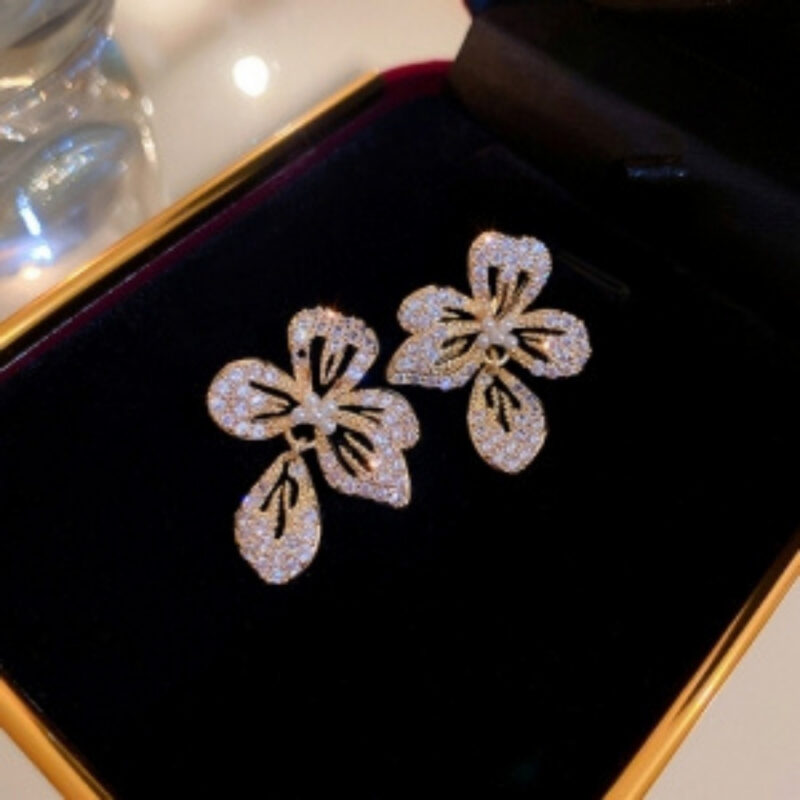 Flower Rhinestone Stud Earrings