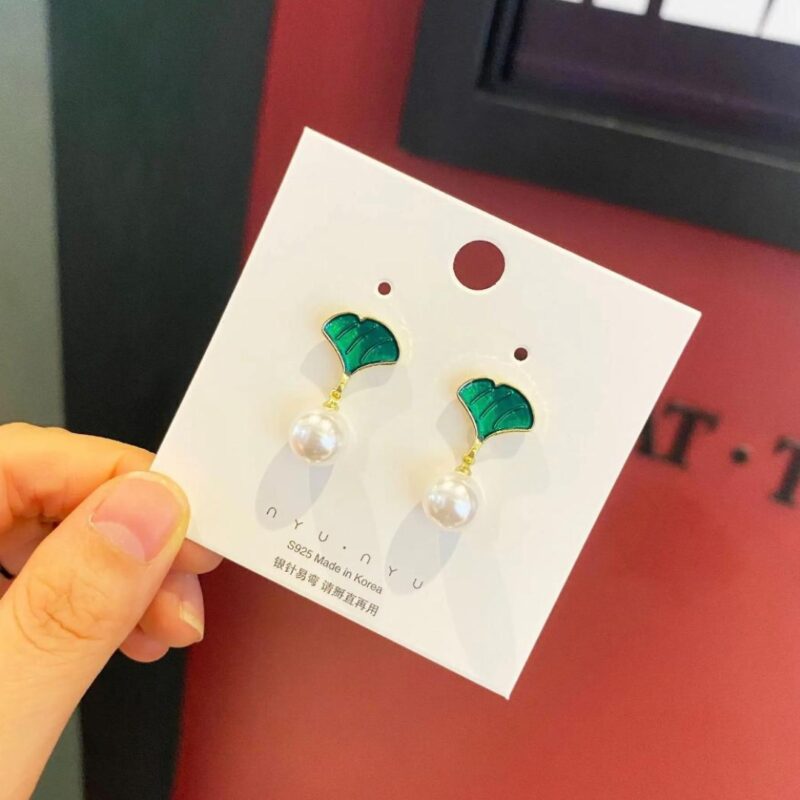Golden Pearl and Green Leaf Earring. - Image 2