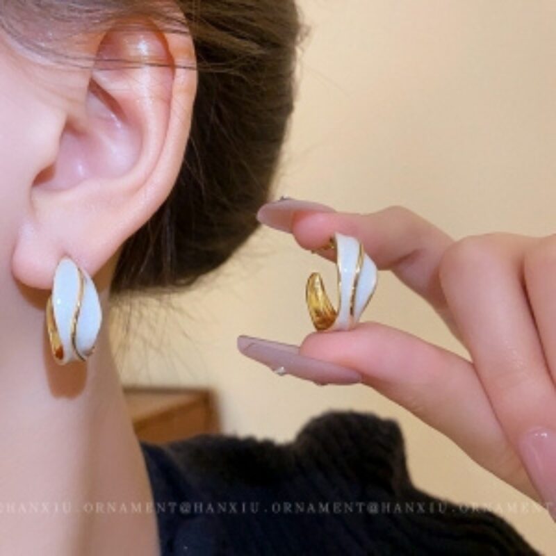 White and Gold Twisted/Swirl Hoop Earrings