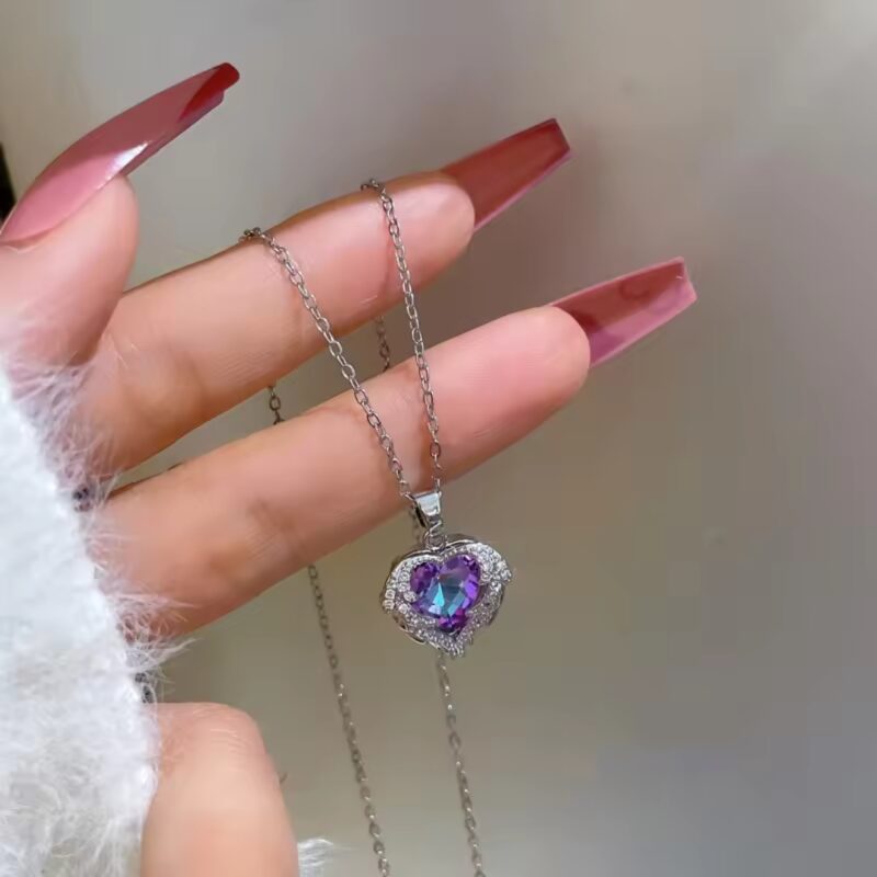 "Heart of the Ocean" necklace - Image 3