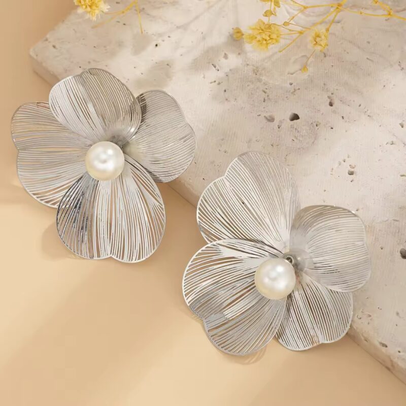 Handmade Floral Pearl Earrings.