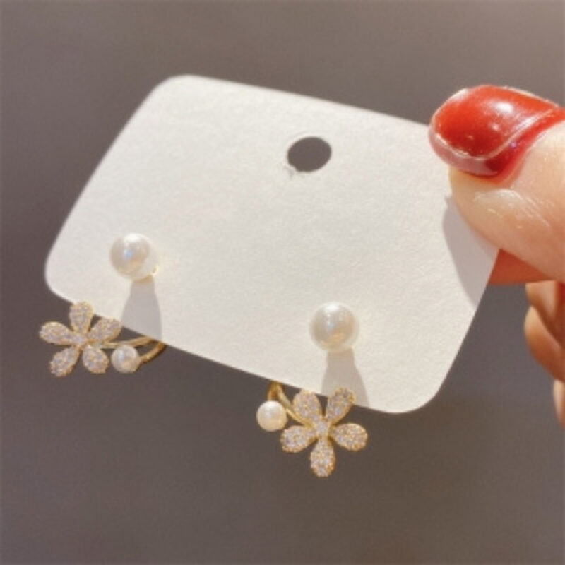 Korean Niche Design Pearl Flower Stud Earrings - Image 3