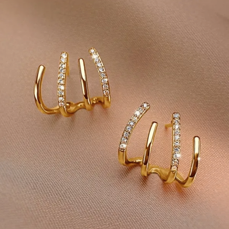 JJK 62 Rhinestone Decor Stud Earrings