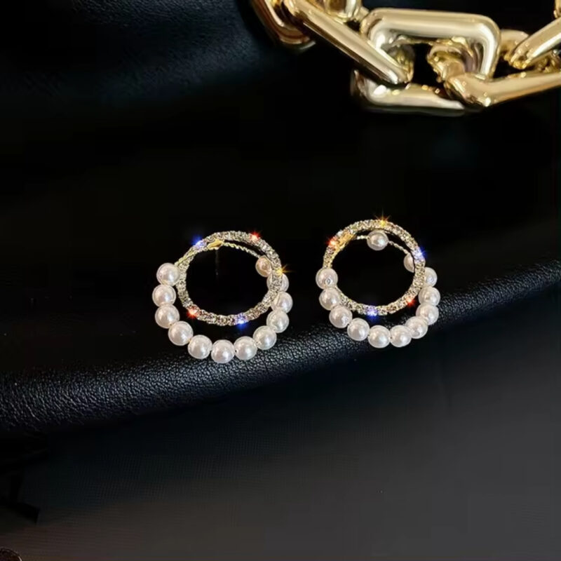 Double Circle Rhinestone Pearl Hoop Earrings. - Image 2