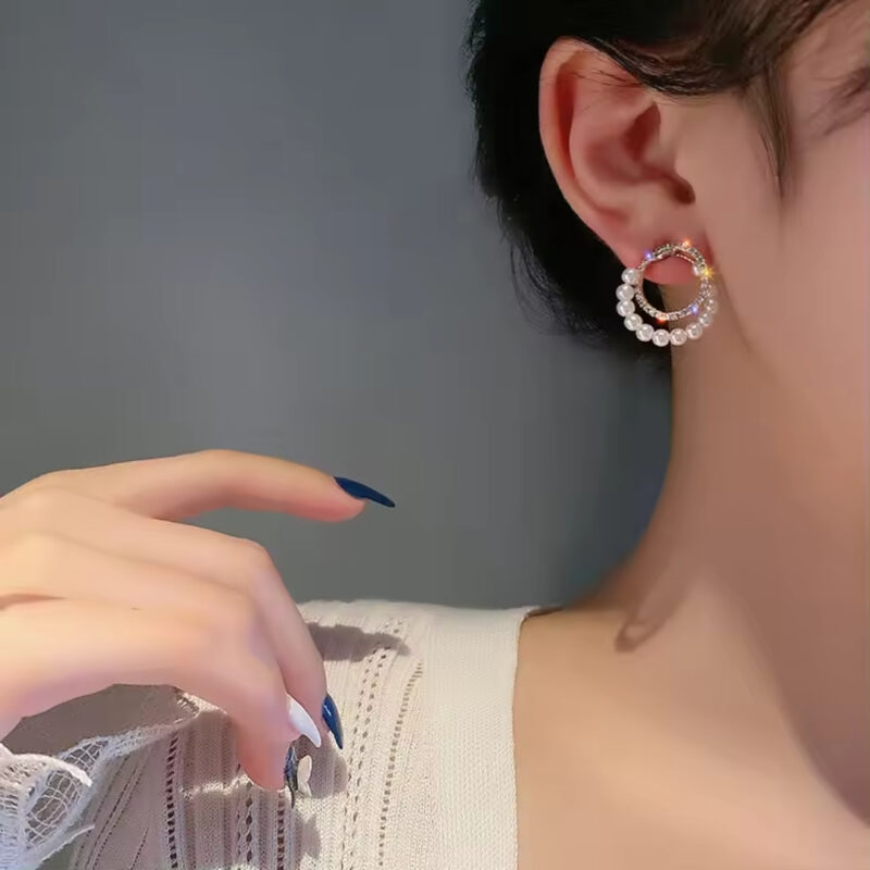 Double Circle Rhinestone Pearl Hoop Earrings. - Image 3