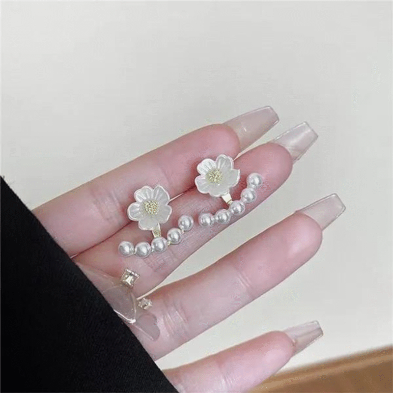 JJK 63 NEZE Floral Pearl Stud Earrings