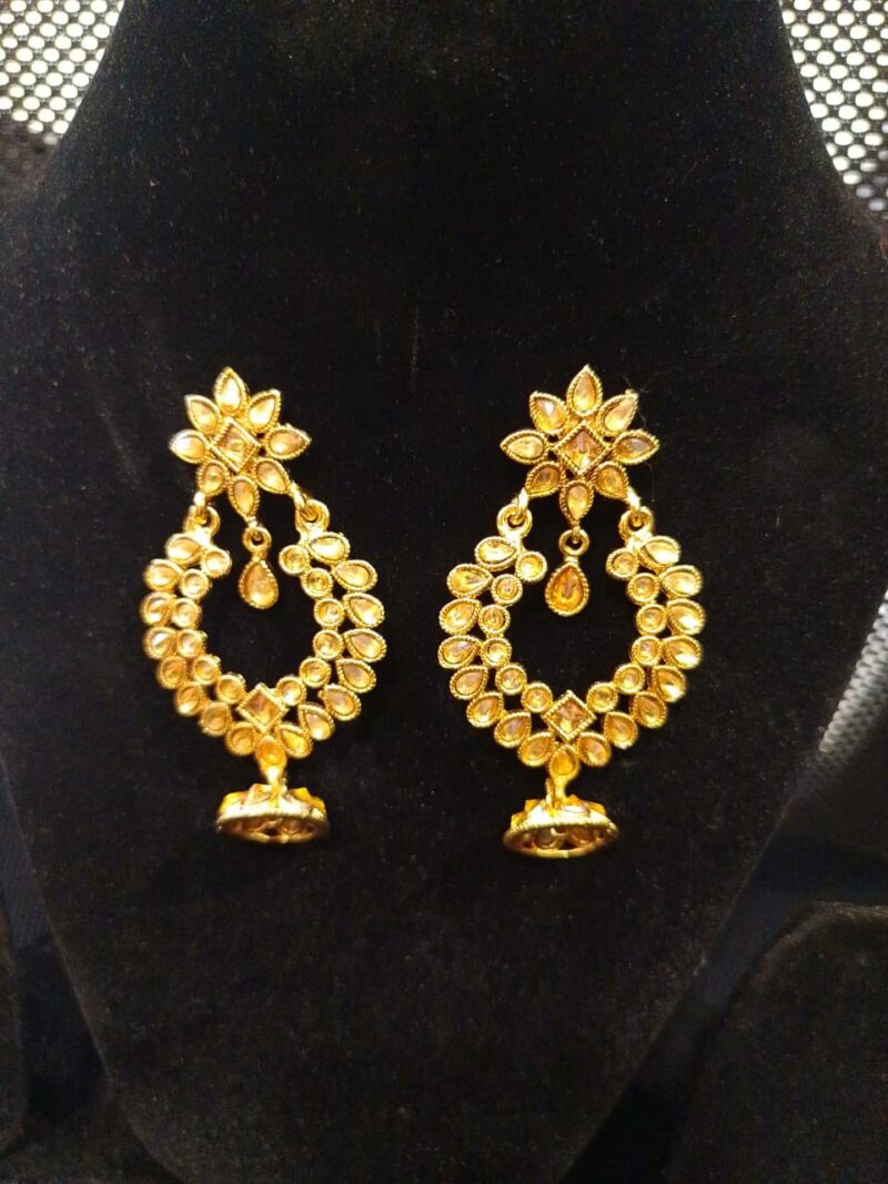 Kundan Chandbali earrings,