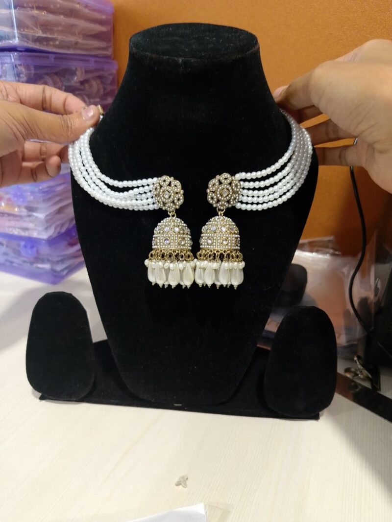 raditional Indian pearl jewelry set - Image 2