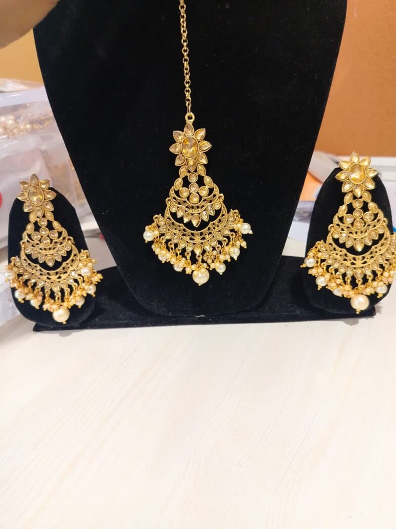 Traditional Kundan Jewellery Set - Image 3