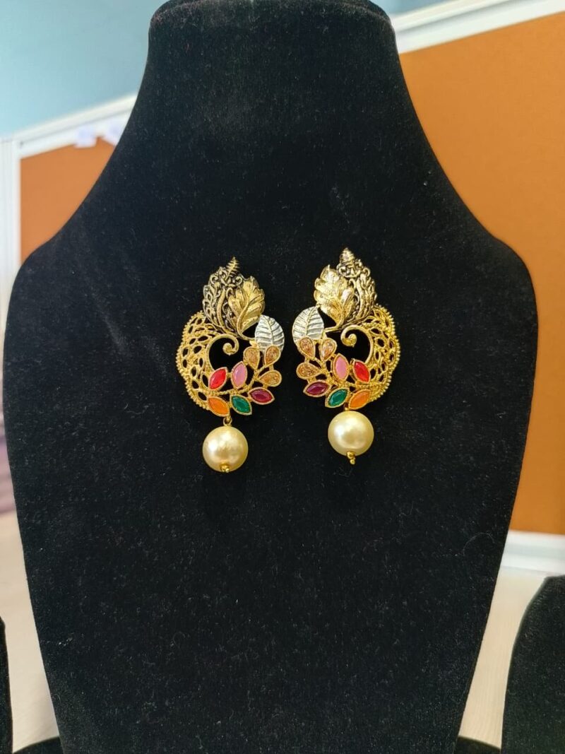 "Dual Peacock Designer Jadau Kundan Earrings with Pearls